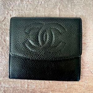 Vintage CHANEL CC Logo Black Leather Flap Wallet Card Holder Coin Case Purse